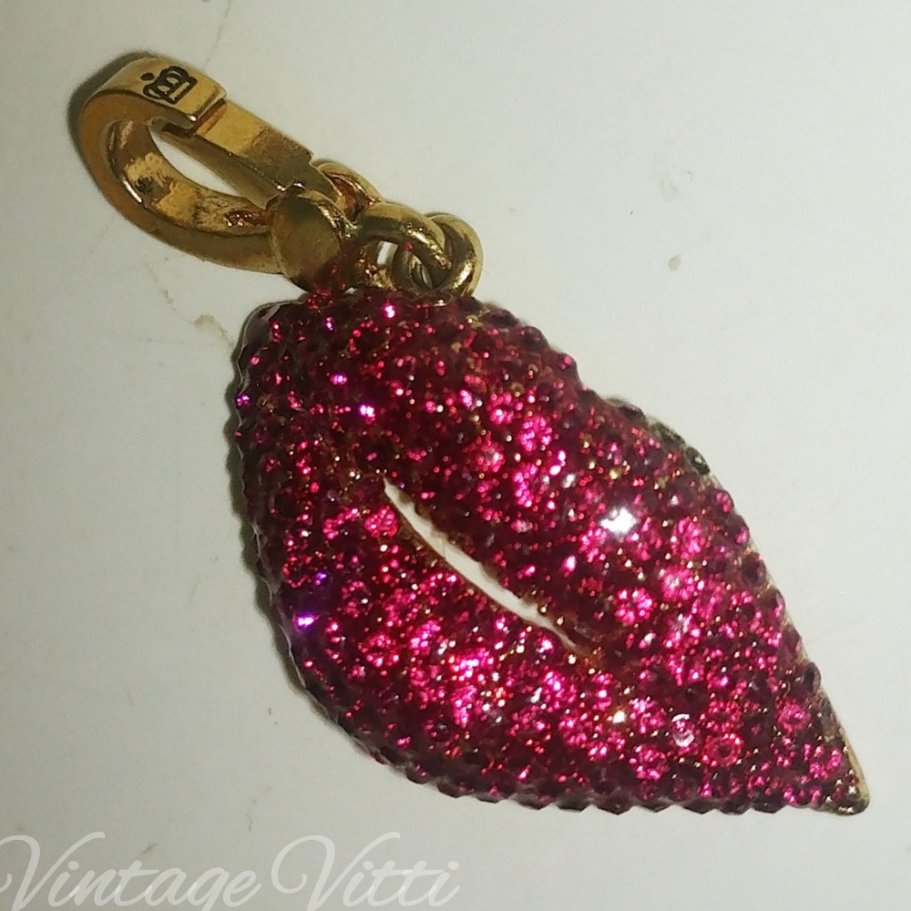 JUICY COUTURE RED PAVE LIPS CHARM RETIRED RARE